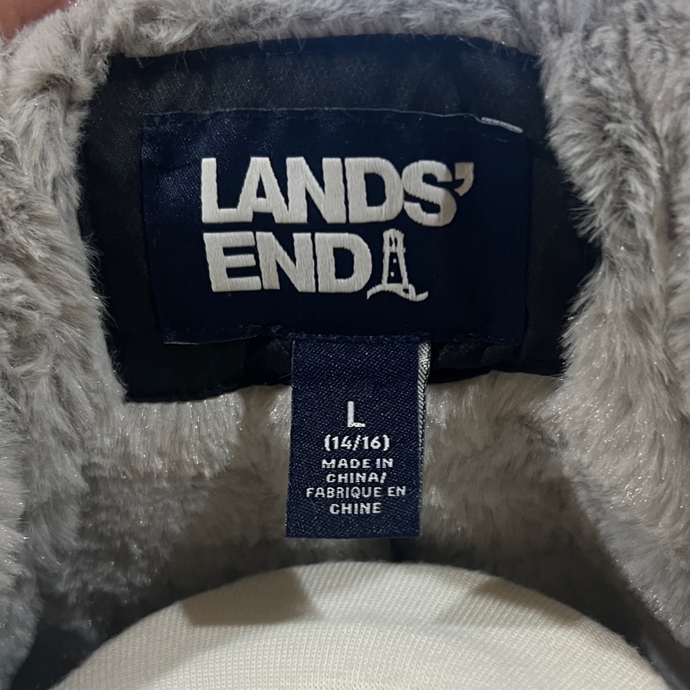 BRAND NEW Lands' End Girl’s Black Puffer Jacket with Hood - Picture 4 of 11